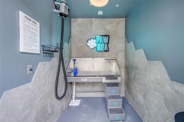 4801 Springdale RD 1307, Austin, TX 78723