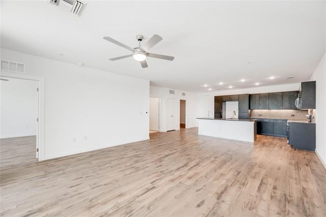 4801 Springdale RD 1307, Austin, TX 78723