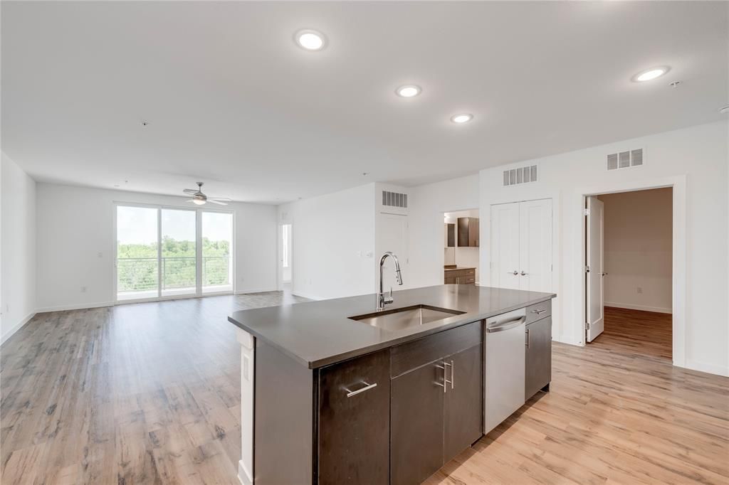 4801 Springdale RD 1307, Austin, TX 78723