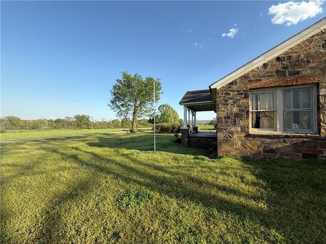 11249 Spring Creek Road, Belleville, AR 72824