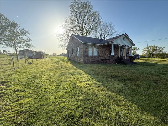 11249 Spring Creek Road, Belleville, AR 72824
