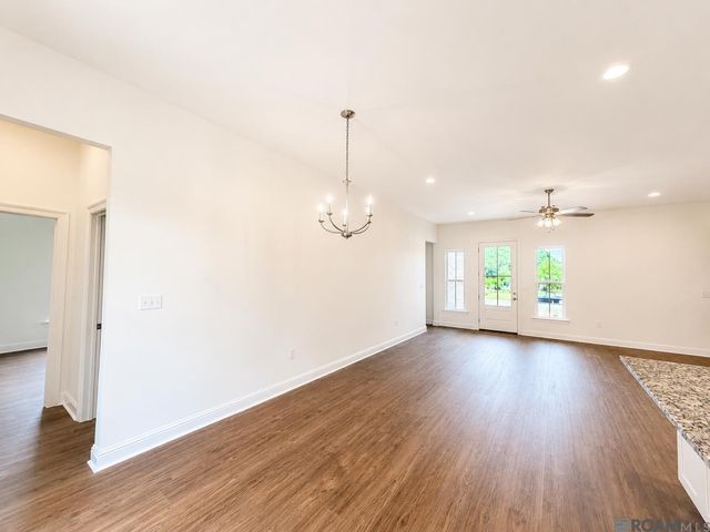 31531 Dunn Rd, Denham Springs, LA 70726