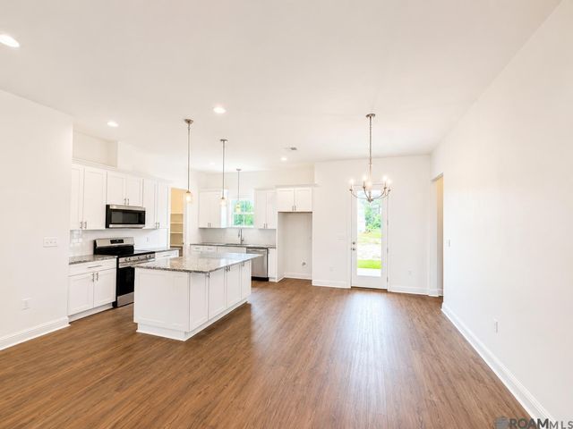 31531 Dunn Rd, Denham Springs, LA 70726