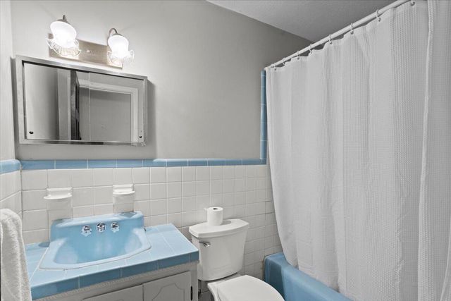 100 Lee Cir., Hattiesburg, MS 39402