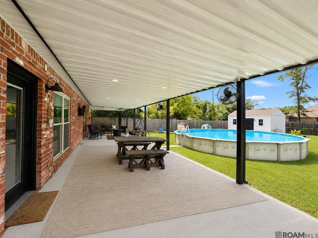 43058 Cypress Bend Ave, Gonzales, LA 70737