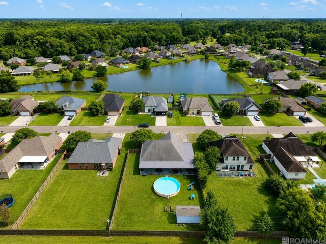 43058 Cypress Bend Ave, Gonzales, LA 70737