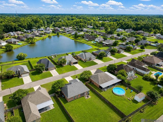 43058 Cypress Bend Ave, Gonzales, LA 70737