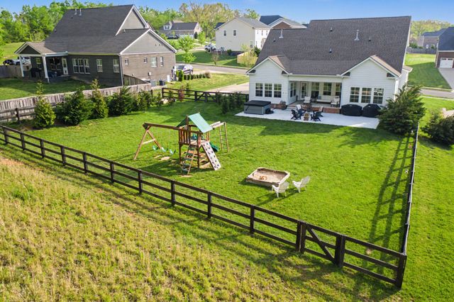 7203 Ragland Pl, Fairview, TN 37062