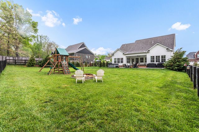 7203 Ragland Pl, Fairview, TN 37062