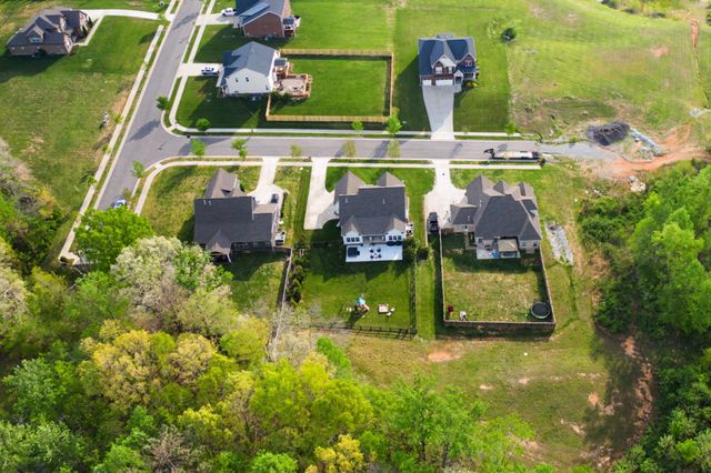 7203 Ragland Pl, Fairview, TN 37062
