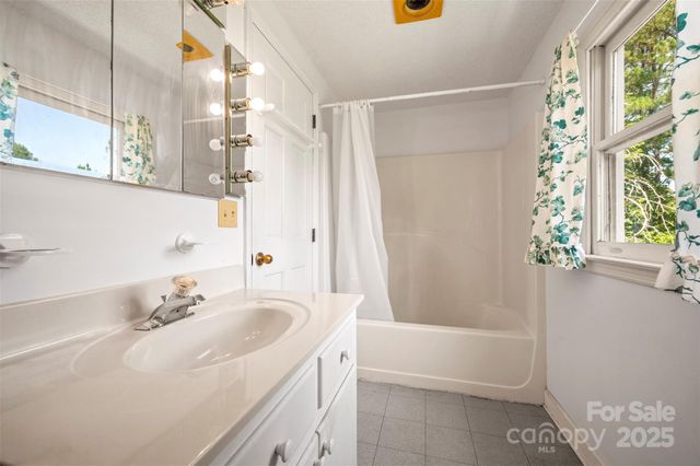 49 Meadowbrook Road, Rutherfordton, NC 28139