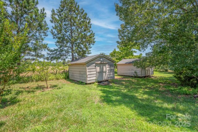 49 Meadowbrook Road, Rutherfordton, NC 28139