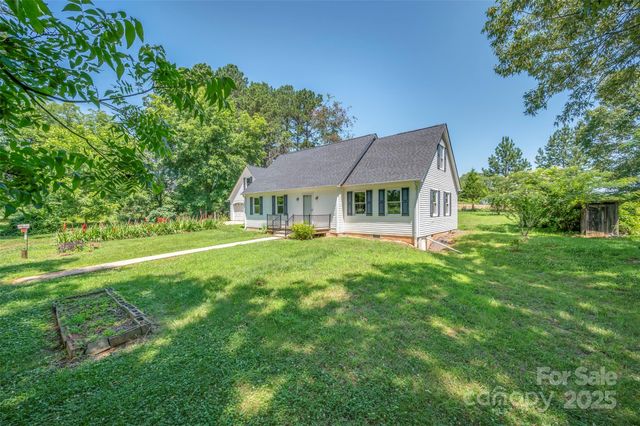49 Meadowbrook Road, Rutherfordton, NC 28139
