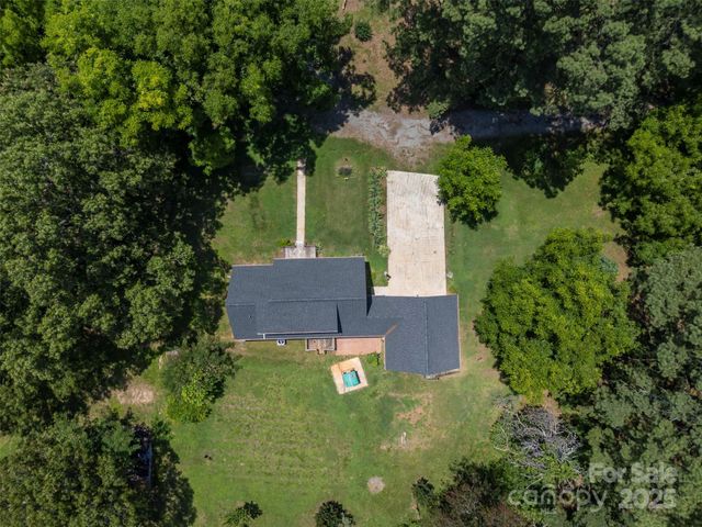 49 Meadowbrook Road, Rutherfordton, NC 28139