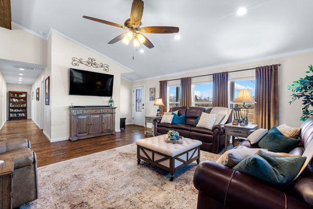 7844 County Road 502, Blue Ridge, TX 75424