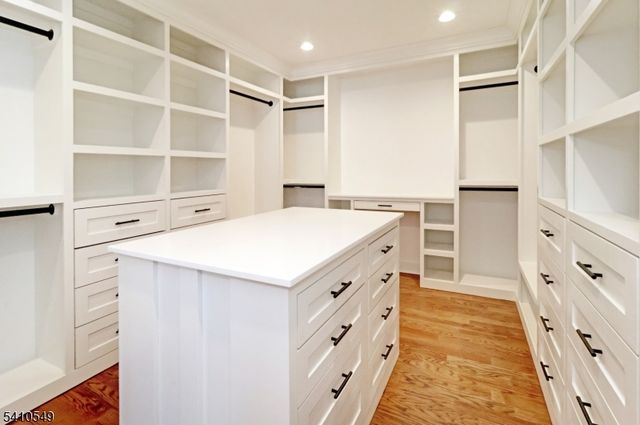 560 Allentown Rd, Parsippany-troy Hills Twp., NJ 07054