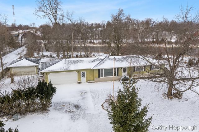 250 Meadowlane Drive, Portland, MI 48875