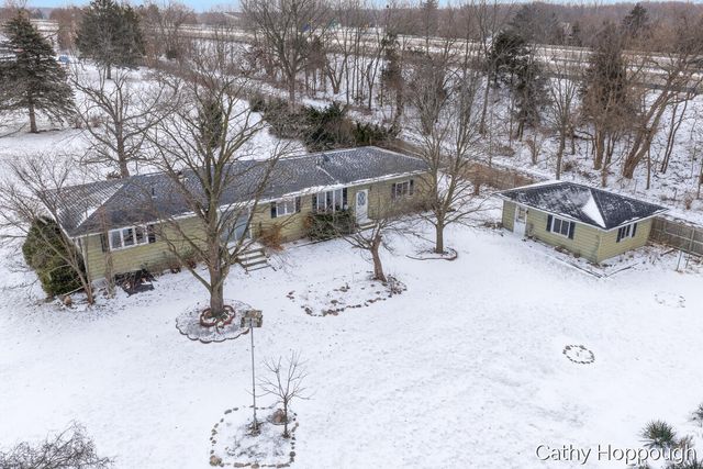 250 Meadowlane Drive, Portland, MI 48875