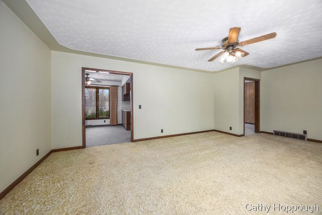 250 Meadowlane Drive, Portland, MI 48875