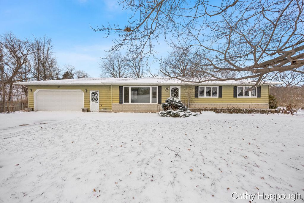 250 Meadowlane Drive, Portland, MI 48875