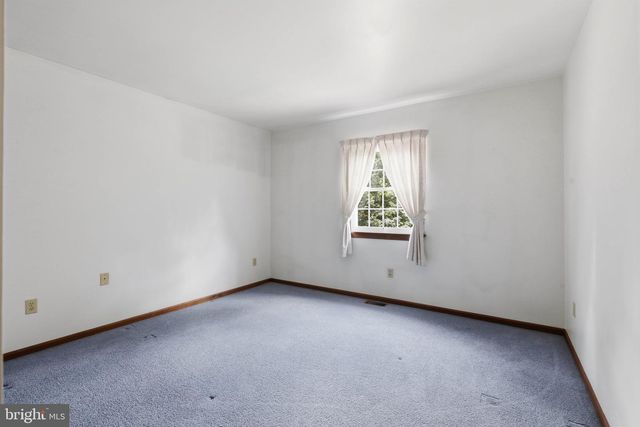 123 DECK RD, Womelsdorf, PA 19567
