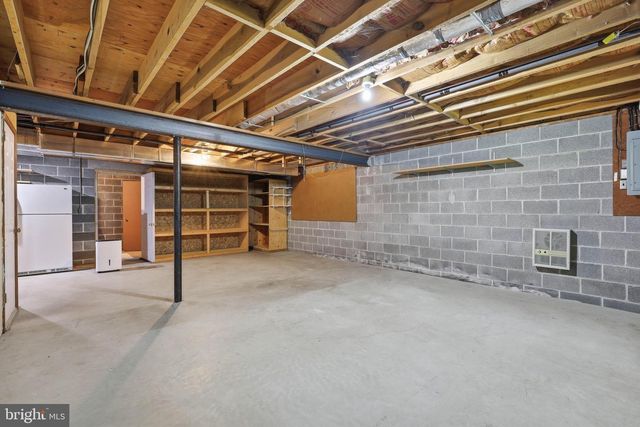 123 DECK RD, Womelsdorf, PA 19567