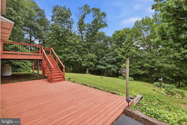 123 DECK RD, Womelsdorf, PA 19567