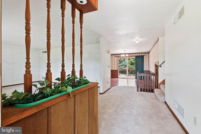 123 DECK RD, Womelsdorf, PA 19567