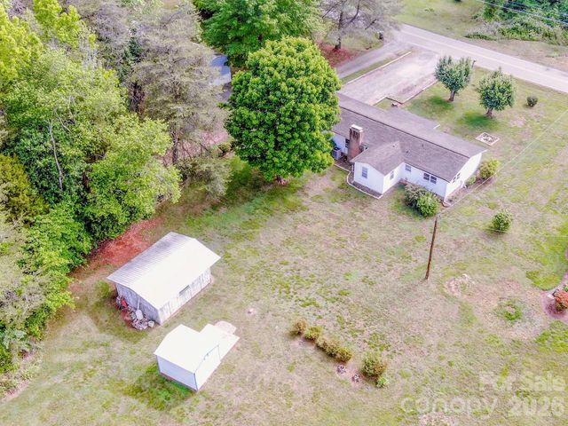 431 Cooper Farm Road, Statesville, NC 28625