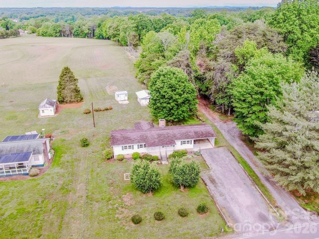 431 Cooper Farm Road, Statesville, NC 28625