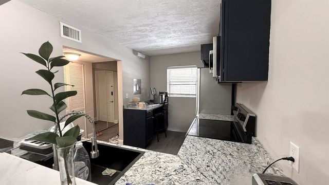2925 SW 22nd Avenue 203, Delray Beach, FL 33445