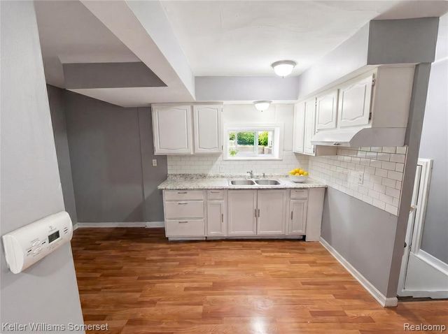 8647 Chalmers Avenue, Warren, MI 48089