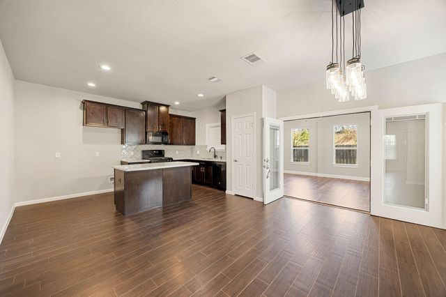 810 Paul Quinn Street, Houston, TX 77091