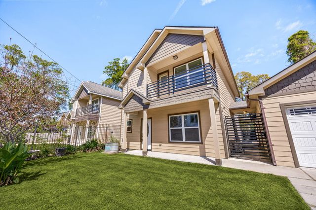 810 Paul Quinn Street, Houston, TX 77091