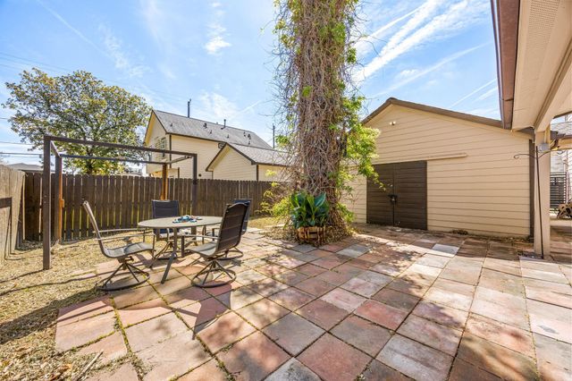 810 Paul Quinn Street, Houston, TX 77091