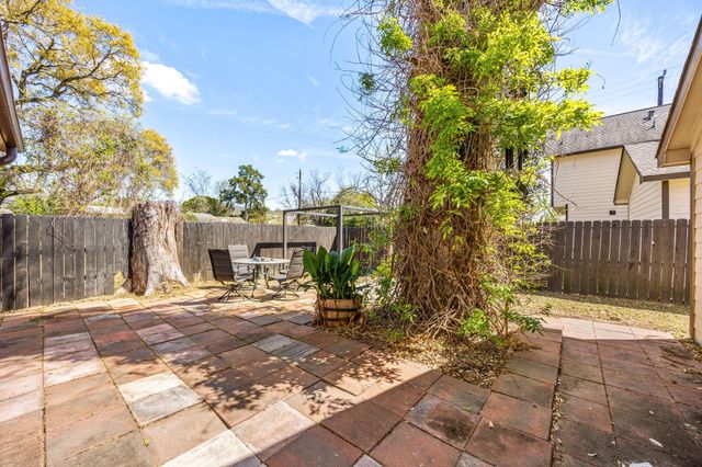 810 Paul Quinn Street, Houston, TX 77091