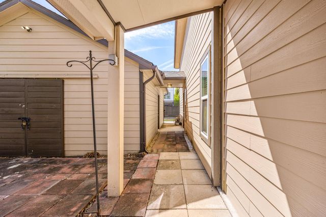 810 Paul Quinn Street, Houston, TX 77091