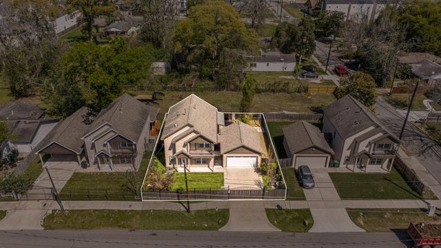 810 Paul Quinn Street, Houston, TX 77091