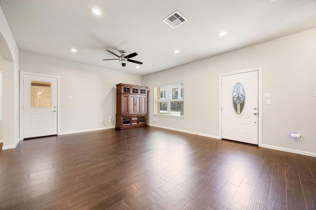 810 Paul Quinn Street, Houston, TX 77091