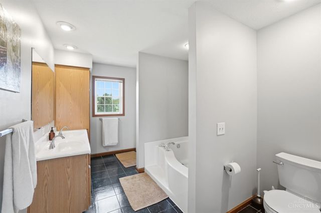 76 Whitethorne Court, Union Twp, OH 45177