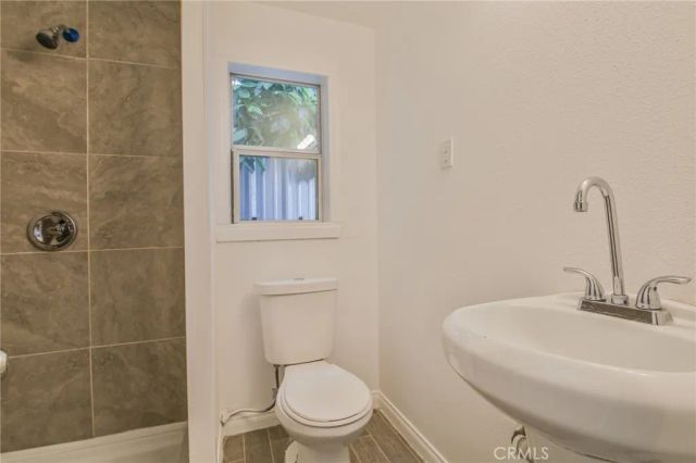 1606 E 52nd, Los Angeles, CA 90011