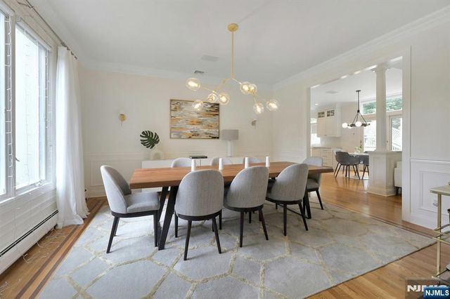 17 Brook Avenue, Montvale, NJ 07645