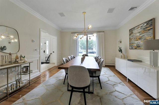 17 Brook Avenue, Montvale, NJ 07645