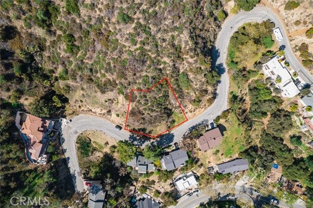 2745 Kennington Drive, Glendale, CA 91206