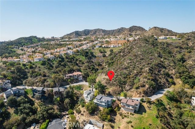 2745 Kennington Drive, Glendale, CA 91206