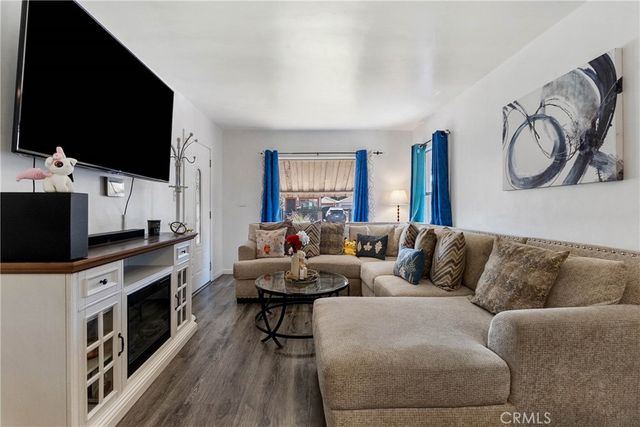 10522 Parmelee, Los Angeles, CA 90002