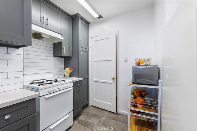 10522 Parmelee, Los Angeles, CA 90002