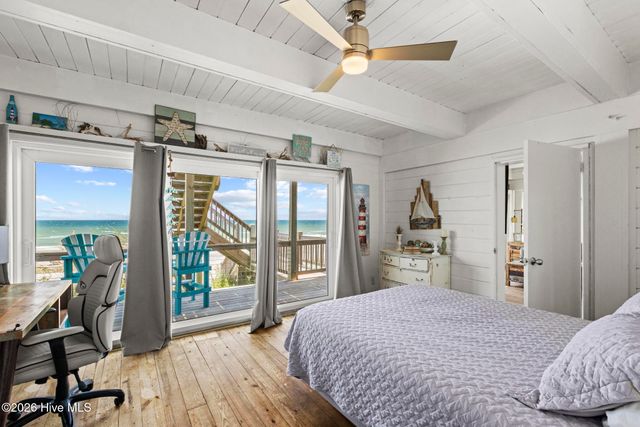 2002 S Shore Drive, Holly Ridge, NC 28445