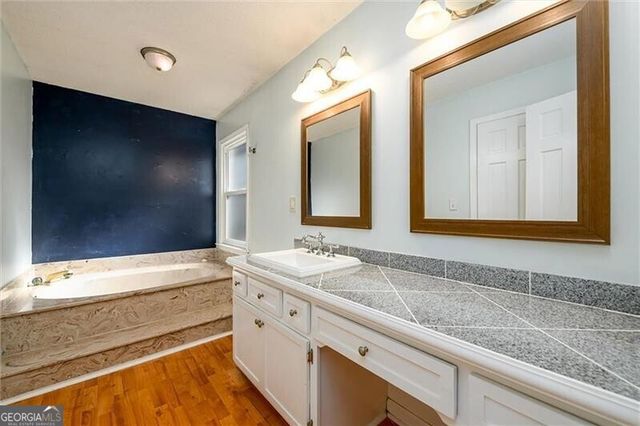 1443 Lakeshore Circle, Gainesville, GA 30501