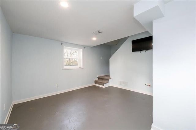 1443 Lakeshore Circle, Gainesville, GA 30501